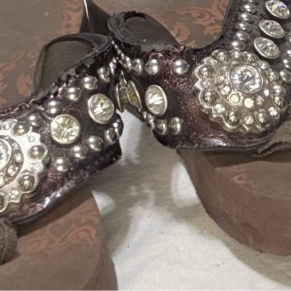 Embellished Brown Sandals - Picture 9 of 9